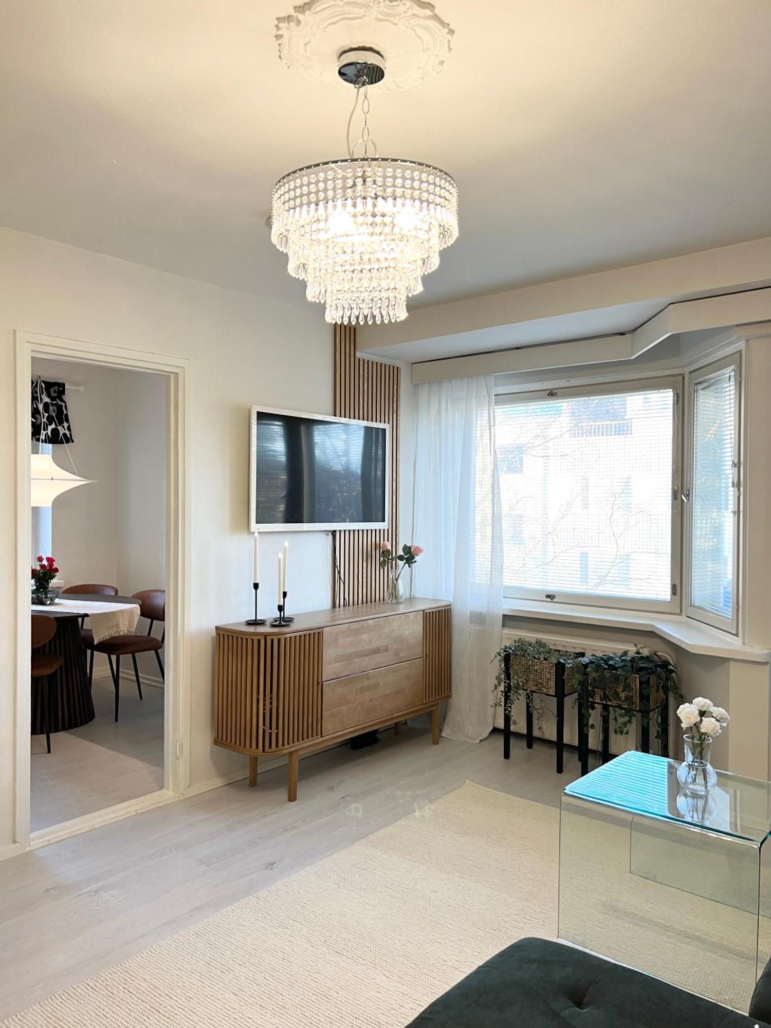 Premium Cityhome -free Wifi & Parking
